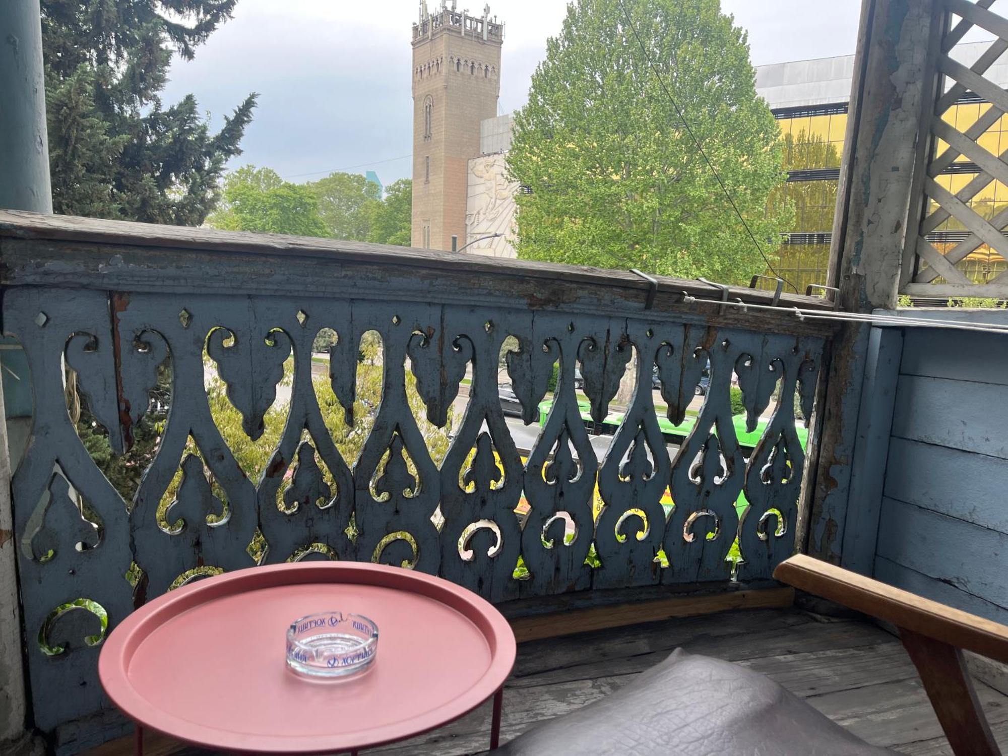 Apartment In Old Tbilisi Orbeliani Square Exterior photo