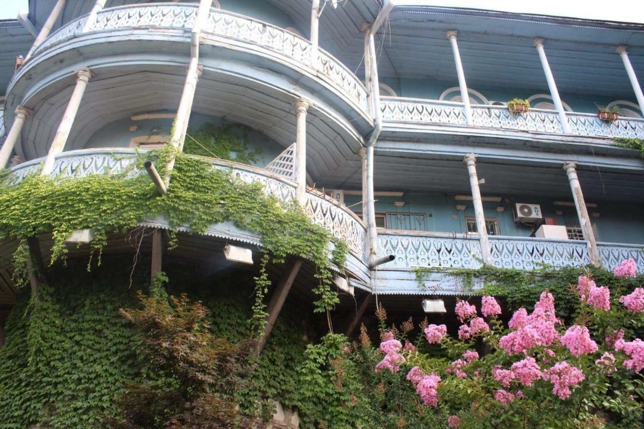 Apartment In Old Tbilisi Orbeliani Square Exterior photo